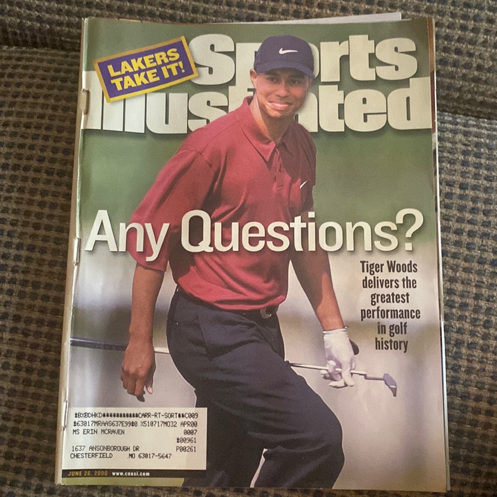 Tiger Woods sports illustrated 2000
